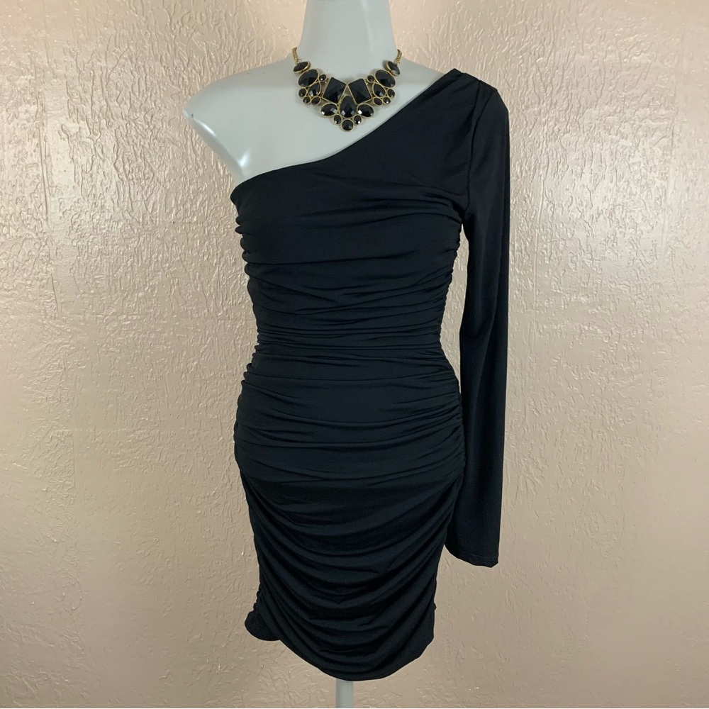 City Triangles Black One Shoulder Ruched Bodycon Party Dress